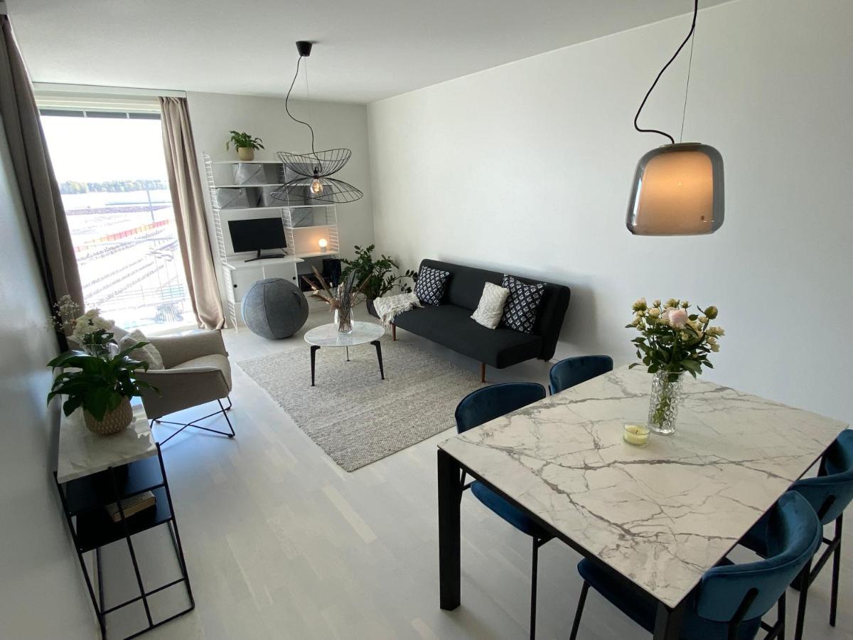 Luxury 1-Bedroom Apartment With Sauna And Sea View Helsingfors Exteriör bild