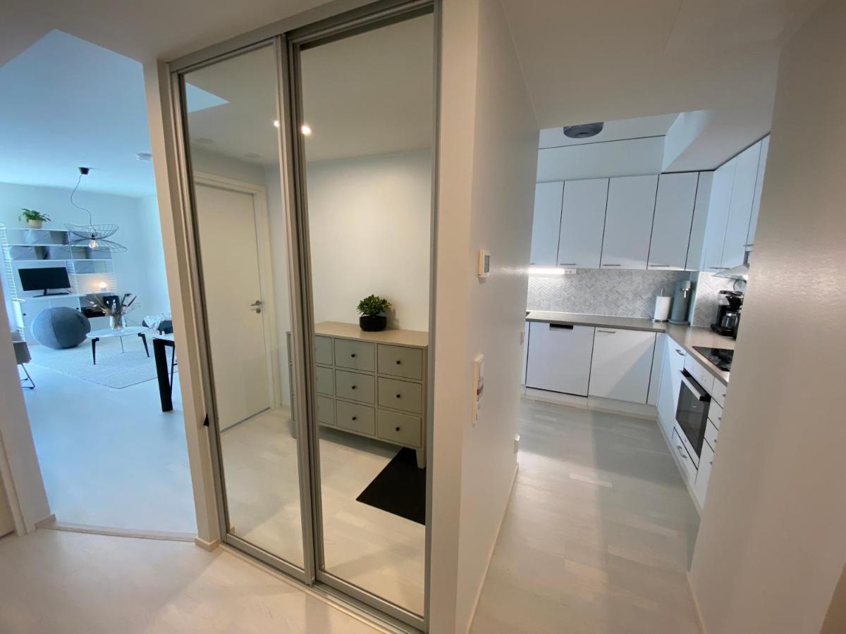 Luxury 1-Bedroom Apartment With Sauna And Sea View Helsingfors Exteriör bild